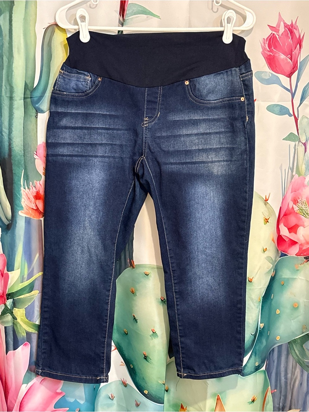 Vintage Violet Women’s Maternity Capri Jeans Medium Wash Blue Stretch Pockets L